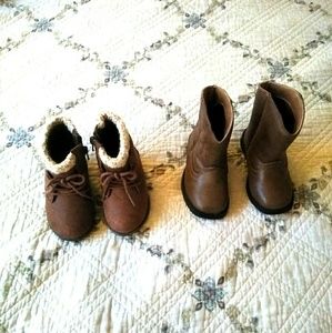 2 pairs of toddler size 6 boots